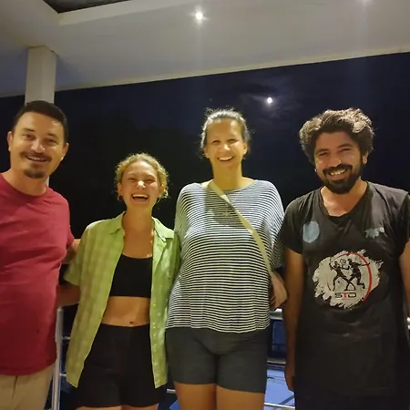 Guezelbahce Yemek Atoelyesi * Σμύρνη