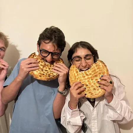 Πανσιόν Guezelbahce Yemek Atoelyesi *