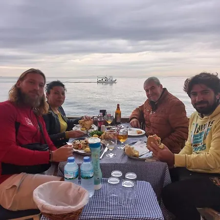 Guezelbahce Yemek Atoelyesi Πανσιόν