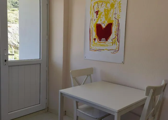 Guezelbahce Yemek Atoelyesi Πανσιόν