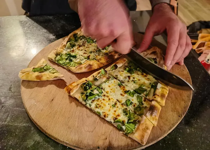 Guezelbahce Yemek Atoelyesi Πανσιόν