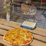 Guezelbahce Yemek Atoelyesi * Izmir