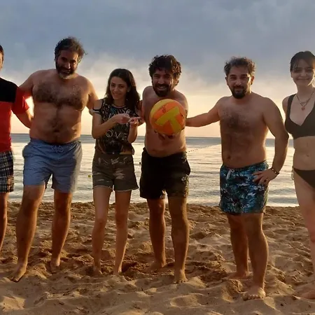 Pensión Guezelbahce Yemek Atoelyesi