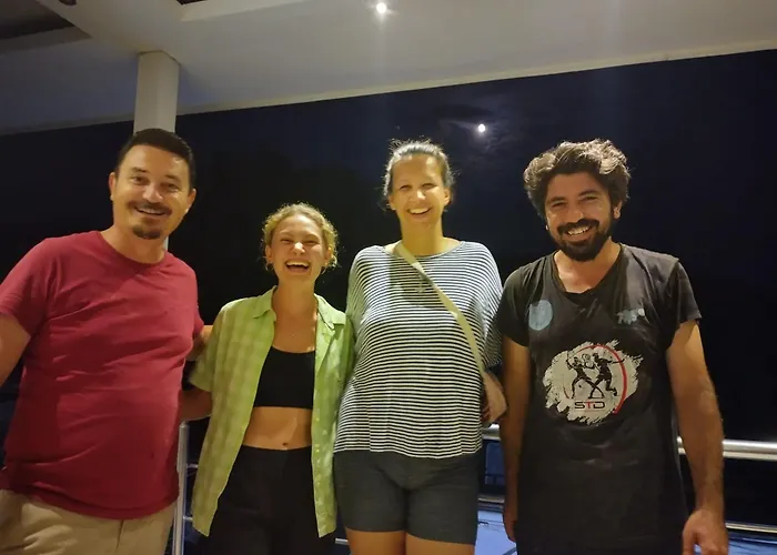 Guezelbahce Yemek Atoelyesi * İzmir