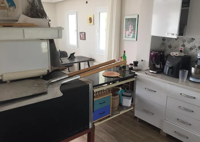 Guezelbahce Yemek Atoelyesi Vendégház İzmir